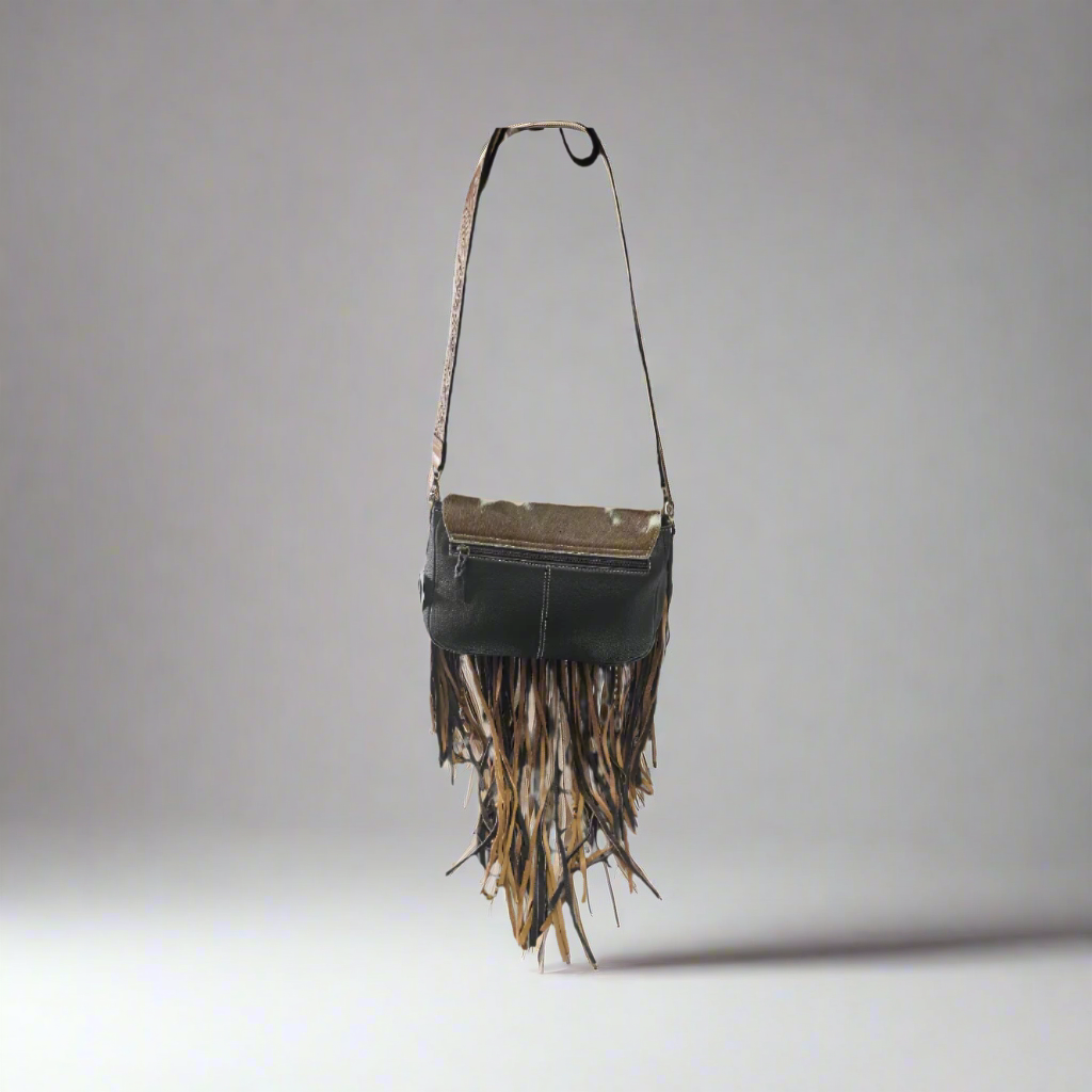 LV-08 Cowhide purse with fringes