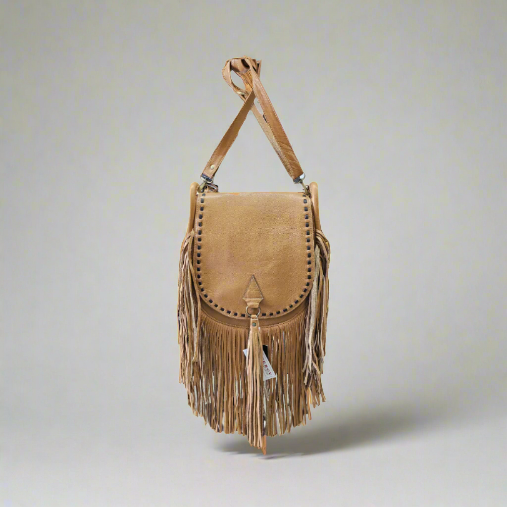 Large Leather Shoulder Bag w/ Fringes VC-01