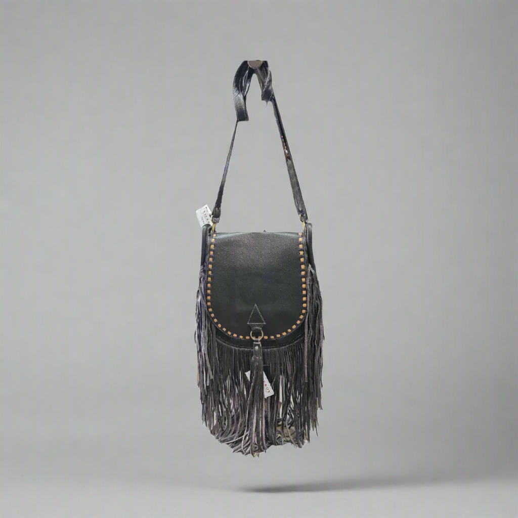 Large Leather Shoulder Bag w/ Fringes VC-01